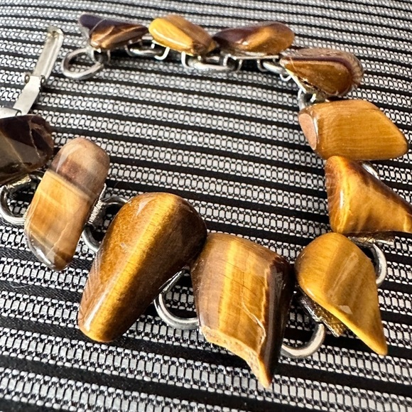 Vintage Tigers Eye Bracelet On A Linked Silver Tone Fold Over Clasp 0638 w - Picture 2 of 13